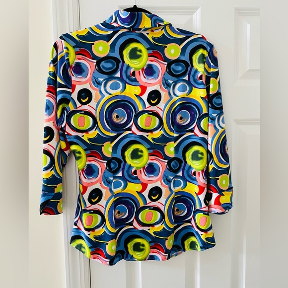 💙Essentials by Milano multicolor 3/4 sleeve top - Picture 3 of 8